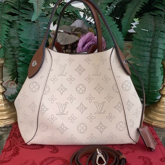 ❤️❤️BRAND NEW/TRADE BOUGHT IN FRANCE HINA PM - Picture 2 of 8